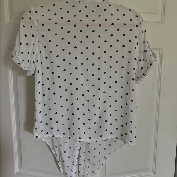 Perfect for Summer White Polka Dot Button Down Tie-Up Crop Top - Picture 4 of 5